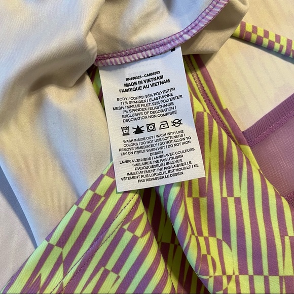 Nike women’s Air running tank top, Large, violet shock - Picture 5 of 5